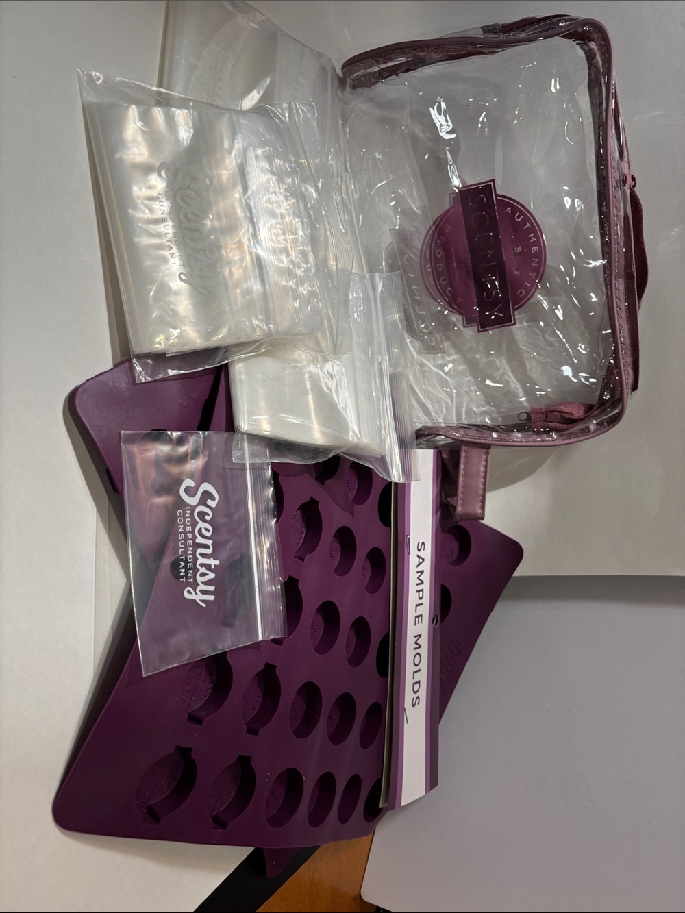 Scentsy Plum Silicone Sample Molds with Clear Zip Tote